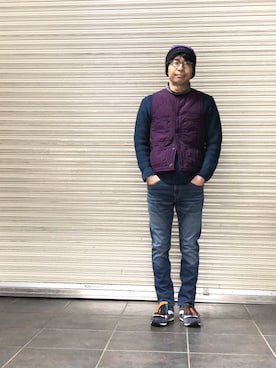「OMNIGOD（オムニゴッド）のアイテム（ダウンベスト）」を使った、D_MALL 京都さん（メンズ・165cm）の冬コーディネート
