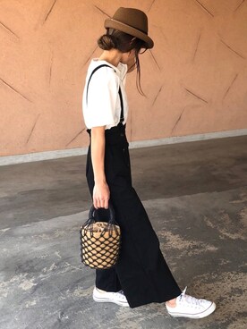 「ハットコーデ」｜「アイテム（スニーカー）」を使った、ayaさん（レディース・161cm）の春コーディネート