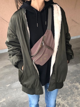 「アイテム（ボディバッグ/ウエストポーチ、その他）」を使った、ayaさん（レディース・161cm）の秋コーディネート