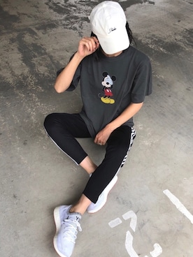 「くすみカラー」｜「アイテム（キャップ）」を使った、ayaさん（レディース・161cm）の春コーディネート