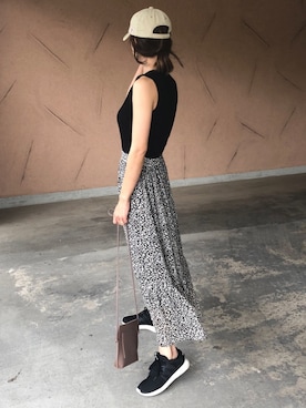 「ノースリーブニット」｜「アイテム（帽子）」を使った、ayaさん（レディース・161cm）の夏コーディネート
