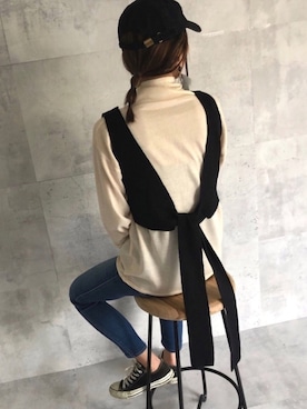 「アイテム（スニーカー、ブラック系）」を使った、ayaさん（レディース・161cm）の秋コーディネート