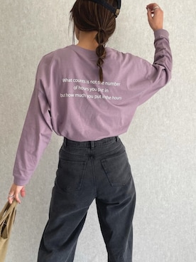 「パープル×黒」｜「アイテム（デニムパンツ）」を使った、ayaさん（レディース・161cm）の春コーディネート