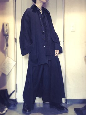 「Yohji Yamamoto POUR HOMME（ヨウジヤマモトプールオム）のアイテム（ジャケット/アウター、ブラック系）」を使った、Sさん（メンズ・180cm）の冬コーディネート