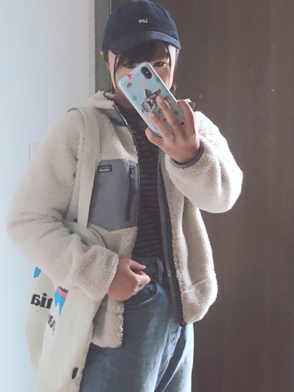 「ストリート服が好き、パンツスタイル、ワイドパンツ、デニムパンツ、古着好きな人と繋がりたい、おしゃれさんと繋がりたい、秋冬、ootd、レトロX、パタゴニア」｜「patagoniaのパタゴニアキッズレトロXジャケット（その他アウター、ホワイト系）」を使った、みっ🦖さん（レディース・165cm）の秋コーディネートの1枚目の写真