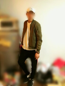 「スウエットパンツ」｜「アイテム（ブルゾン）」を使った、まりもとさん（メンズ・180cm）の冬コーディネート