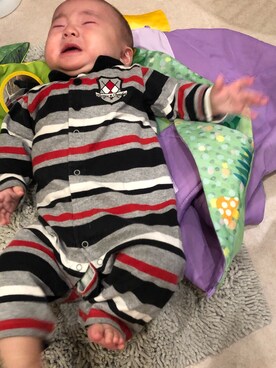 「アイテム（ロンパース、レッド系）」を使った、harurunmamaさん（キッズ・70cm）の春コーディネート