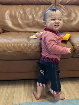 「アイテム（ロンパース、レッド系）」を使った、harurunmamaさん（キッズ・70cm）の秋コーディネート