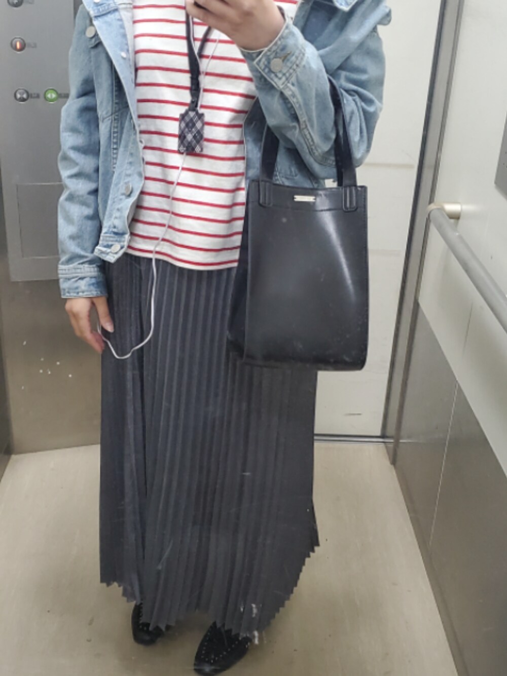 「春服コーデ」｜「MYRDALのアイテム（デニムジャケット、ブルー系）」を使った、ちぱさん（レディース・160cm）の春コーディネートの1枚目の写真