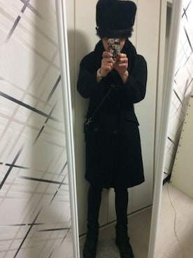 「全身黒」｜「アイテム（ダッフルコート）」を使った、藤枝蘭丸さん（メンズ・175cm）の冬コーディネート
