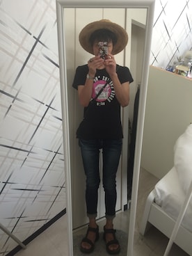 「Rodeo Crowns（ロデオクラウンズ）のアイテム（Tシャツ/カットソー）」を使った、藤枝蘭丸さん（メンズ・175cm）の夏コーディネート