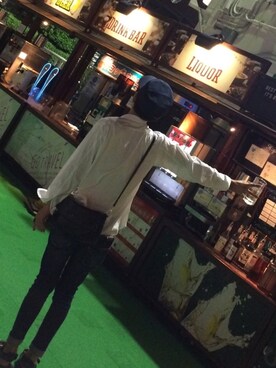 「Rodeo Crowns（ロデオクラウンズ）のアイテム（デニムパンツ）」を使った、藤枝蘭丸さん（メンズ・175cm）の秋コーディネート