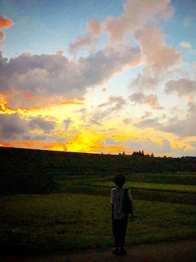 「Teva（テバ）のTeva / プラットフォーム ユニバーサル（サンダル）」を使った、藤枝蘭丸さん（メンズ・175cm）の秋コーディネート