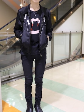 「SAINT LAURENT PARIS（サンローランパリ）のアイテム（ブルゾン）」を使った、Innaさん（メンズ・175cm）の秋コーディネート