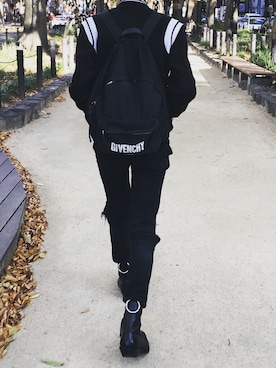 「SAINT LAURENT PARIS（サンローランパリ）のアイテム（スタジャン）」を使った、Innaさん（メンズ・175cm）の秋コーディネート