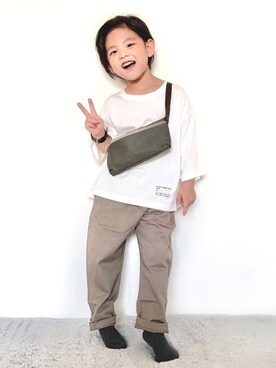 「ラブアンドピース2020」｜「アイテム（パンツ）」を使った、𝗧𝗼𝗻𝗮𓃟𝗡𝗮𝘀𝗵𝗶さん（キッズ・110cm）の秋コーディネート