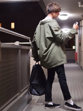 「osharewalker（オシャレウォーカー）のアイテム（バッグ）」を使った、ぬぬーしゅさん（メンズ・172cm）の春コーディネート