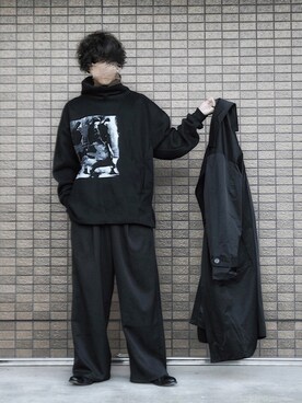 「オールブラックコーデ」｜「アイテム（トレンチコート）」を使った、ぬぬーしゅさん（メンズ・172cm）の冬コーディネート