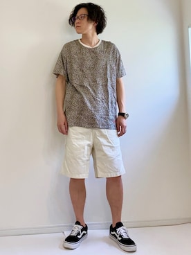 「シュプリーム」｜「アイテム（デジタル腕時計）」を使った、adgjmさん（メンズ・177cm）の春コーディネート