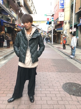「ISAMU KATAYAMA BACKLASH（イサムカタヤマバックラッシュ）のアイテム（ダウンジャケット/コート）」を使った、輝さん（メンズ・173cm）の冬コーディネート