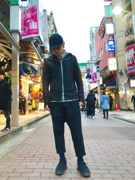 「ISAMU KATAYAMA BACKLASH（イサムカタヤマバックラッシュ）のアイテム（パーカー）」を使った、輝さん（メンズ・173cm）の冬コーディネート