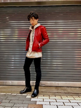 「THOM KROM（トムクロム）のアイテム（パーカー）」を使った、輝さん（メンズ・173cm）の春コーディネート