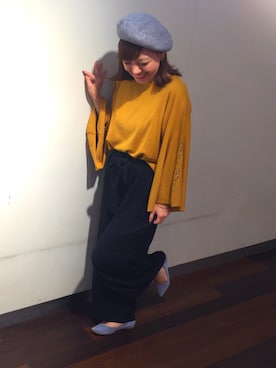 「フレアスリーブ」｜「アイテム（ハンチング/ベレー帽）」を使った、菜緒さん（レディース・154cm）の秋コーディネート