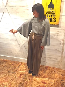 「グレーニット」｜菜緒さん（レディース・154cm）の秋コーディネート