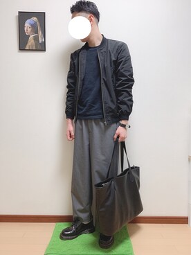 「SENSE OF PLACE by URBAN RESEAR」｜「アイテム（MA-1）」を使った、WINさん（メンズ・172cm）の冬コーディネート