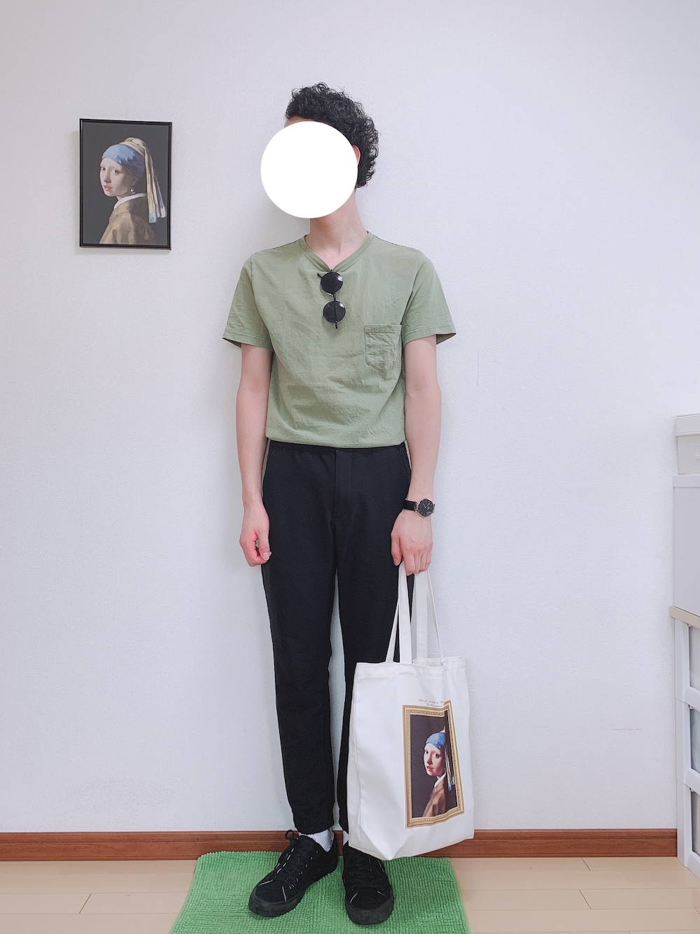 「GU、UNIQLO、夏コーデ、BEAMS、Daniel Wellington、サングラス、Tシャツ、ジョガーパンツ、タックイン、プチプラ」｜「THE CASUALのサングラス マルチデザイン UVカット（サングラス、その他）」を使った、WINさん（メンズ・172cm）の夏コーディネートの1枚目の写真