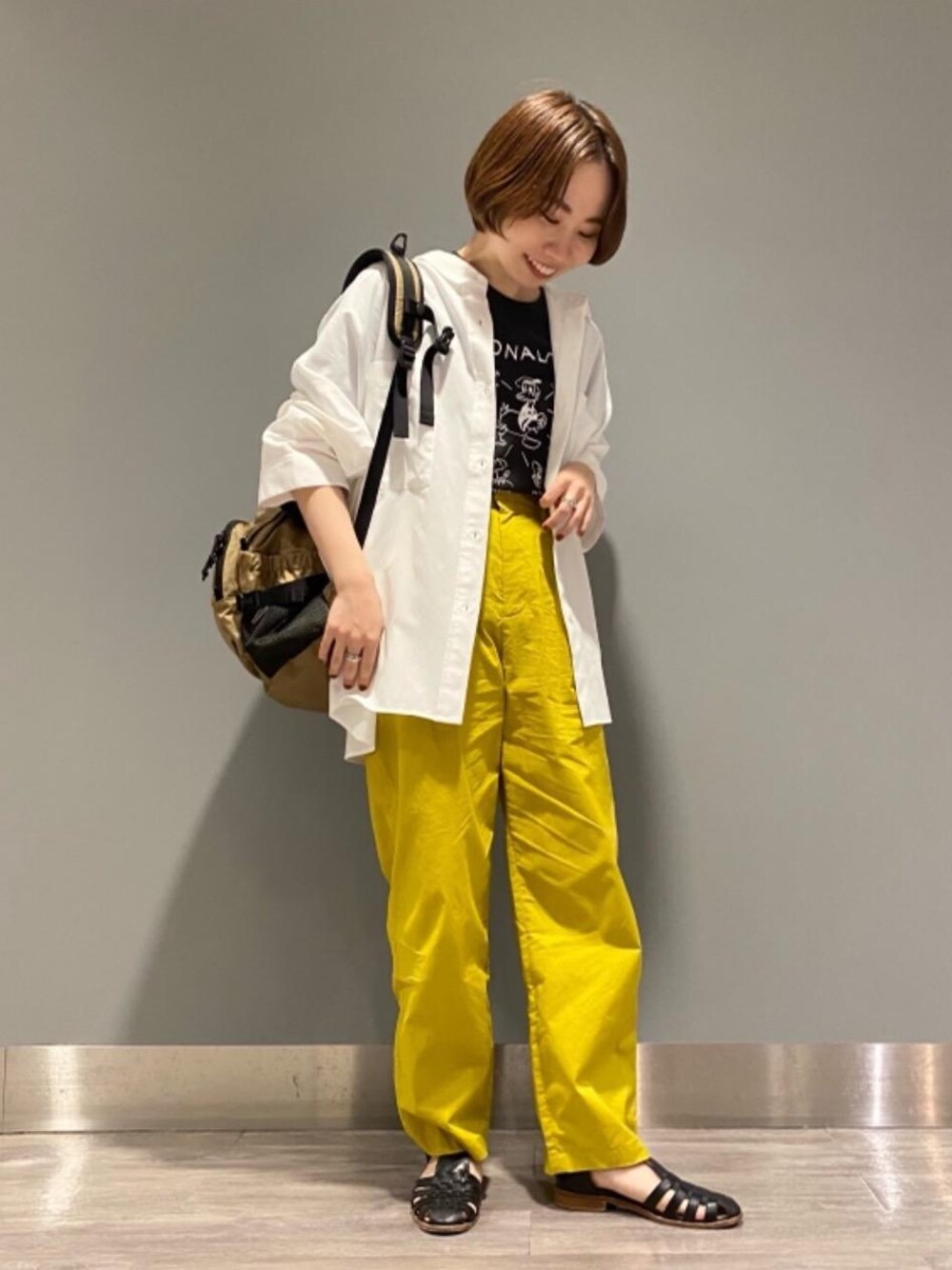 「シャツ/ブラウス、under155、カラーぱんつ、アウトドア/アスレジャー、ぱんつ、□骨格ウェーブ」｜「green label relaxingの[ パスクッチ ] PASCUCCI FFC グルカ サンダル（サンダル、ブラック系）」を使った、kiryu_tさん（レディース・153cm）の夏コーディネートの1枚目の写真