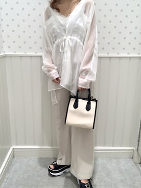 「Heather（ヘザー）のサイドスリットスケチュニックシャツ　885763（シャツ/ブラウス）」を使った、アミリさん（レディース・163cm）の春コーディネート