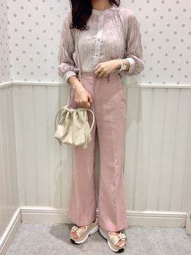 アミリさんのコーディネート