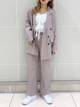 アミリさんのコーディネート