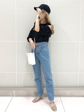 アミリさんのコーディネート