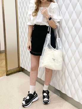 「へザー」｜「アイテム（トートバッグ）」を使った、アミリさん（レディース・163cm）の春コーディネート