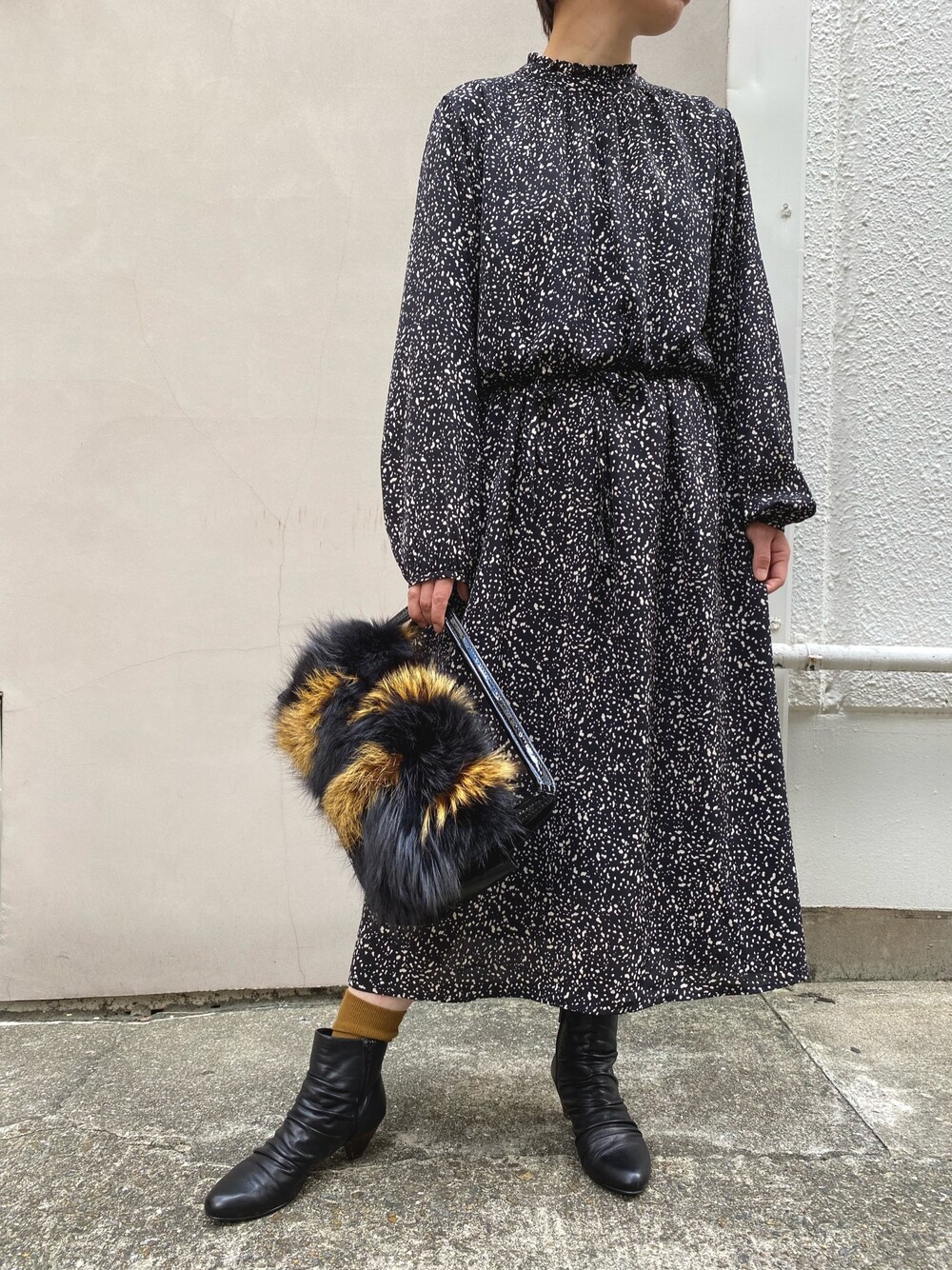 「ロングワンピース」｜「Ginghamのアイテム（ワンピース/ドレス、ブラック系）」を使った、Ginghamさん（レディース・158cm）の秋コーディネートの1枚目の写真