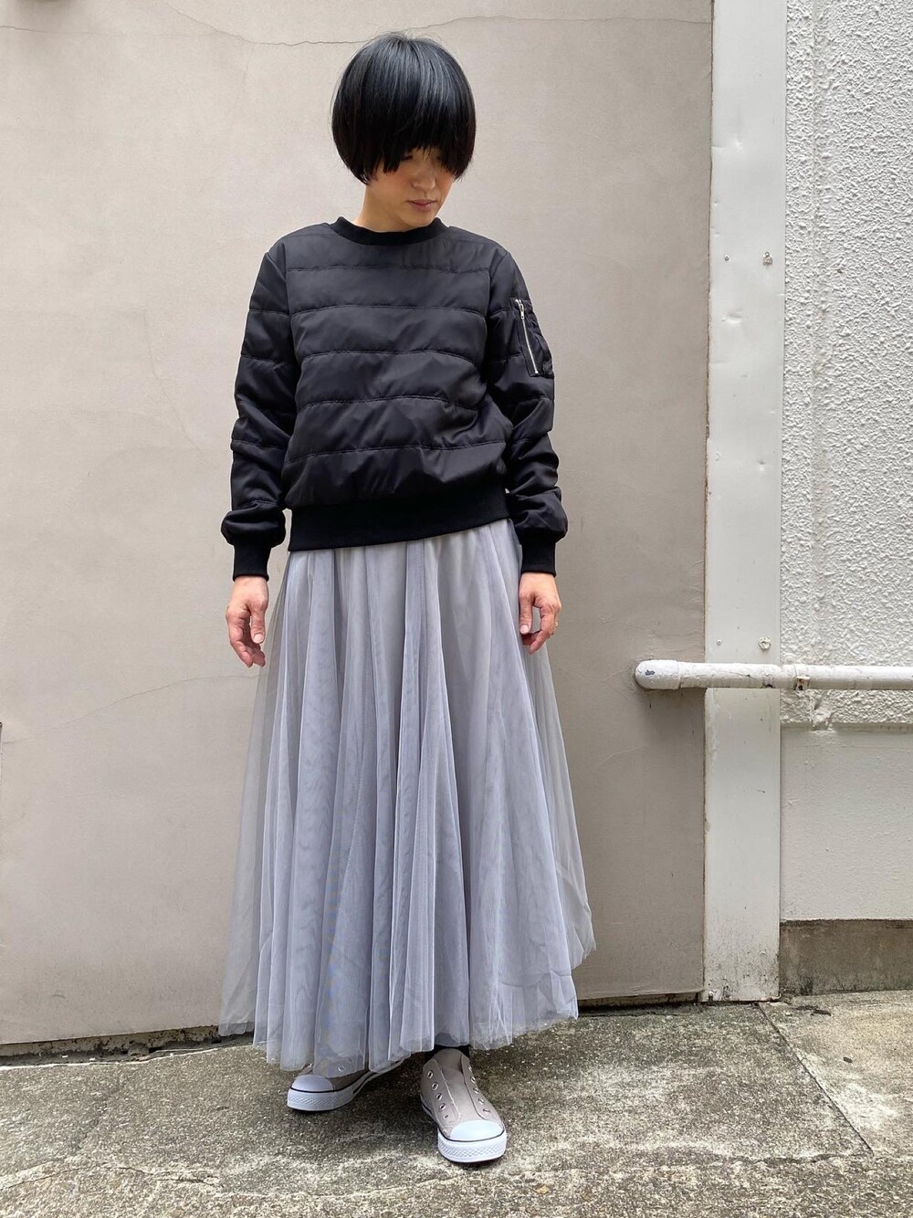 「中綿PO、チュールスカート、スニーカーコーデ」｜「@gingham_seishinashiyasannomiyaのアイテム（トップス、ブラック系）」を使った、Ginghamさん（レディース・160cm）の冬コーディネートの1枚目の写真
