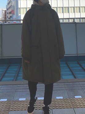 「モンスターパーカー」｜「アイテム（スラックス）」を使った、ゆさん（メンズ・172cm）の冬コーディネート