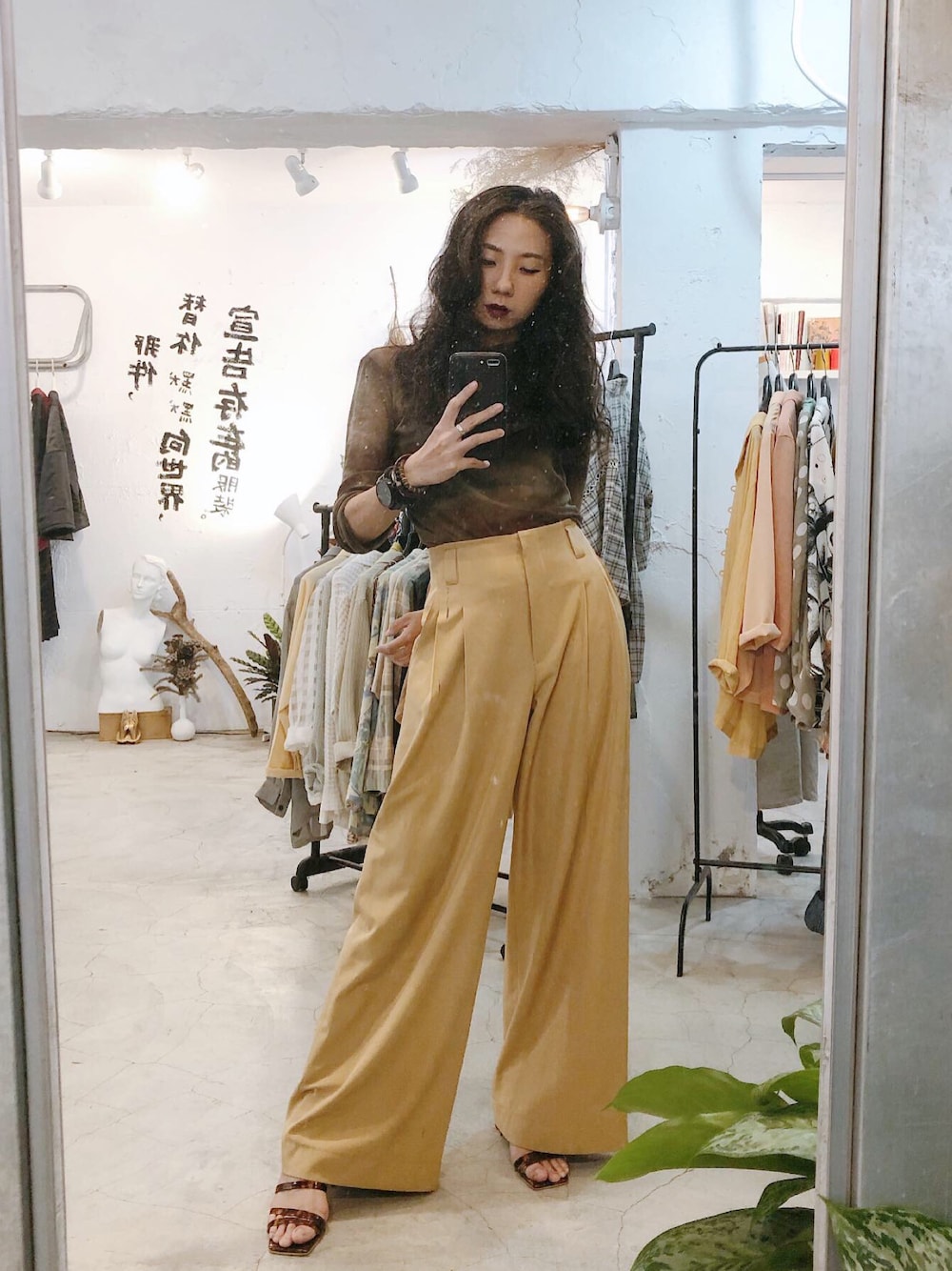 「ootd、夏、宽松、Design、Designer」｜「Amanのアイテム（トップス、グリーン系）」を使った、Amanさん（レディース・164cm）の夏コーディネートの1枚目の写真