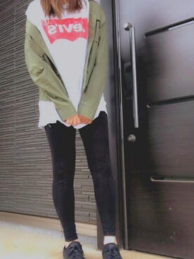 「Levi's（リーバイス）のLevi's/リーバイス バットウィングＴシャツ（Tシャツ/カットソー）」を使った、rinaaaさん（レディース・158cm）の春コーディネート
