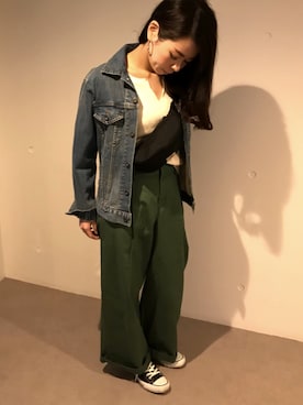 「UNIQLO（ユニクロ）のアイテム（チノパンツ、グリーン系）」を使った、Miporoさん（レディース・163cm）の春コーディネート