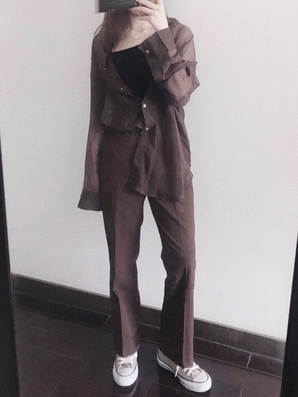 「ootd、春コーデ、通勤コーデ」｜「JEANASISのシアーバンドカラーシャツ/848152（シャツ/ブラウス、ブラウン系）」を使った、inrinさん（レディース・152cm）の春コーディネートの1枚目の写真