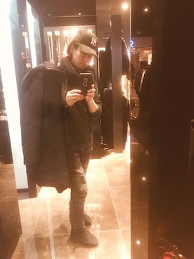 「アイテム（ピーコート）」を使った、Fei.H.Xuesonさん（メンズ・179cm・30代）の冬コーディネート
