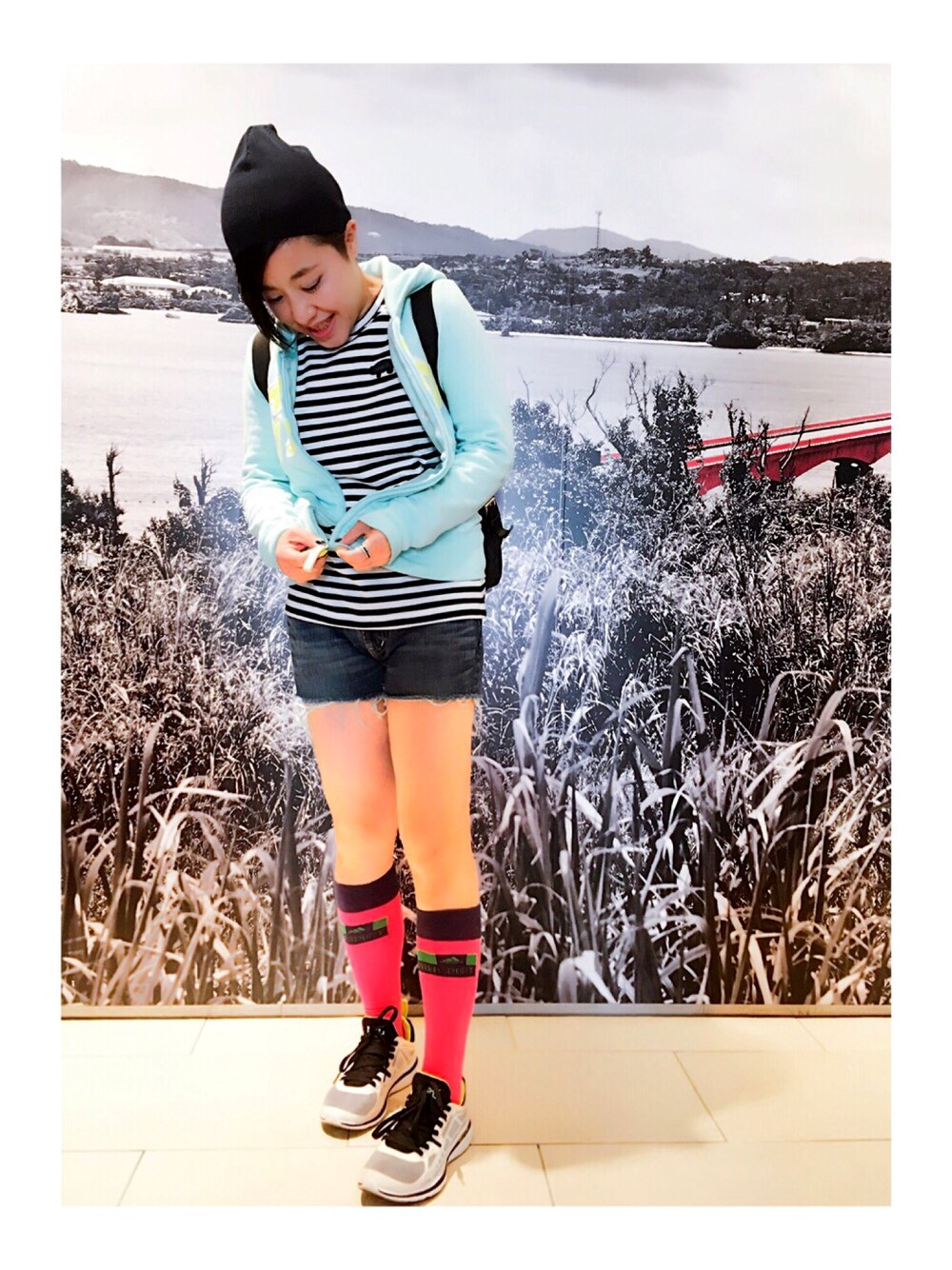 「ゆるコーデ、春」｜「adidasのアイテム（ニットキャップ/ビーニー、ブラック系）」を使った、envy2さん（レディース・155cm）の冬コーディネートの1枚目の写真
