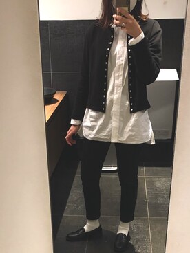 「agnes b.（アニエスベー）のM001 CARDIGAN カーディガンプレッション（カーディガン/ボレロ）」を使った、まこさん（レディース・165cm）の秋コーディネート