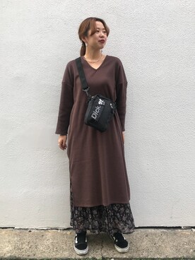 erina♡さんの「シフォン花柄プリーツロングスカート」を使ったコーディネート