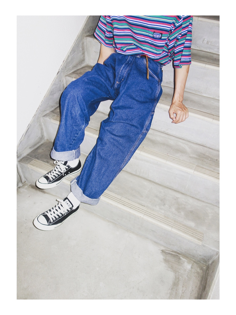 「メルカリ、古着、ビッグデニム、オーバーサイズ、ラングラー、Wrangler RIGGS WORKWEAR、デニムペインターパンツ、マルチボーダー、90s、古着コーデ」｜「古着のアイテム（デニムパンツ、ブルー系）」を使った、Yotchさん（メンズ・170cm）の夏コーディネートの1枚目の写真