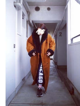 「古着コーデ」｜「アイテム（ムートンコート）」を使った、Yotchさん（レディース・163cm）の冬コーディネート