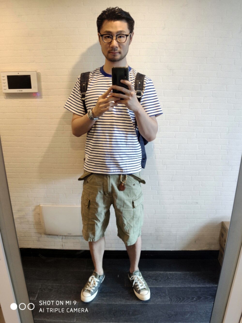 「Sauce Zhanのアイテム（Tシャツ/カットソー、ブルー系）」を使った、喯嘚儿木さん（メンズ・175cm）の夏コーディネートの1枚目の写真